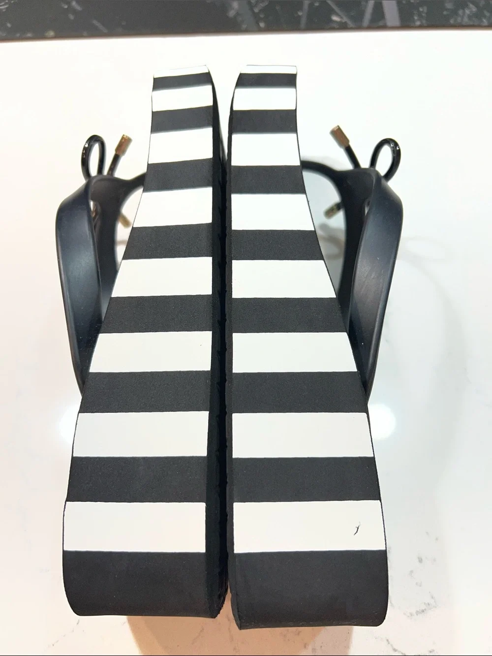 Kate Spade New York Rhett Wedge Thong Sandals Size 8
